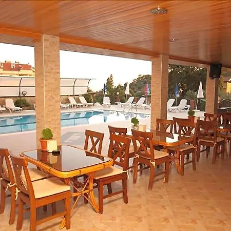 Ξενοδοχείο California 3*