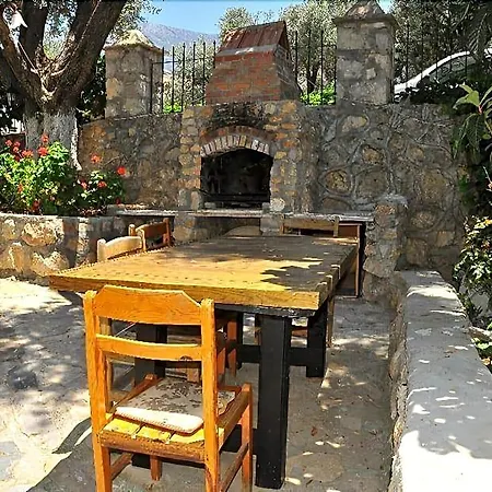 California Ξενοδοχείο Φετιγιέ